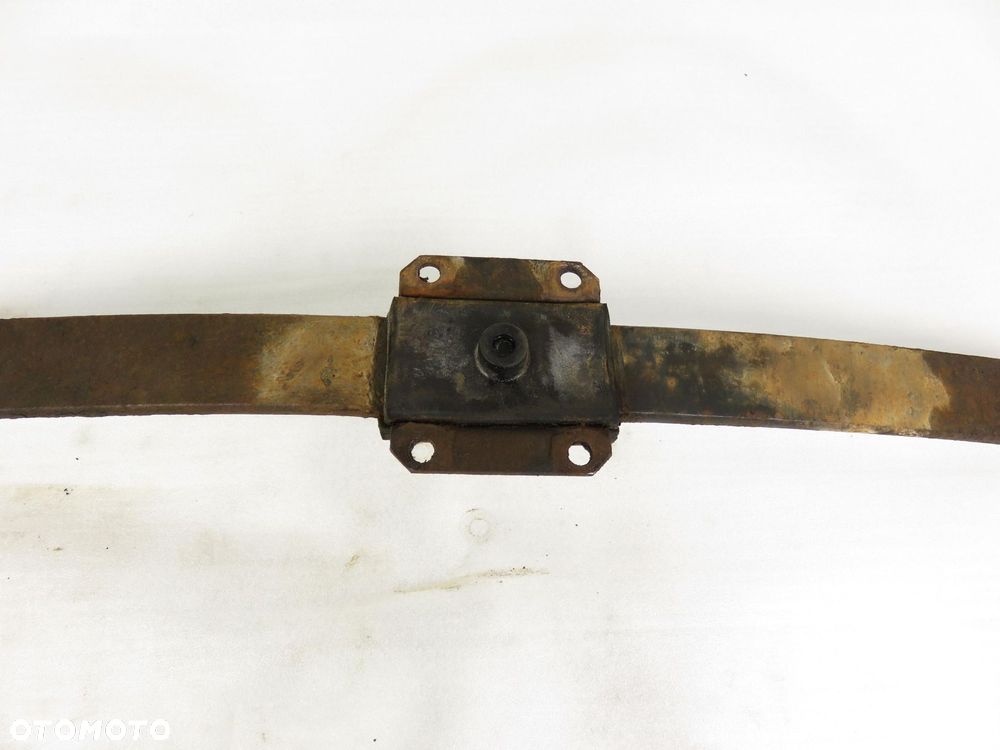 RESOR TYŁ DODGE CARAVAN - 3