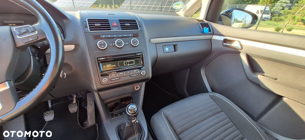 Volkswagen Touran 2.0 TDI DPF Comfortline - 13
