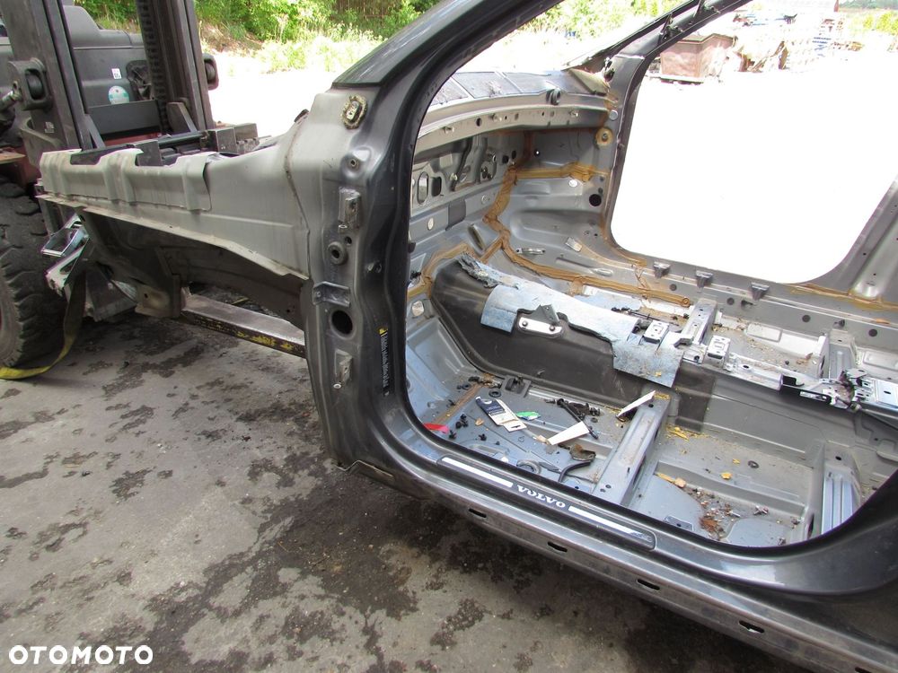 VOLVO XC90 02-14 CWIARTKA SLUPEK PROG LEWY 455 - 6