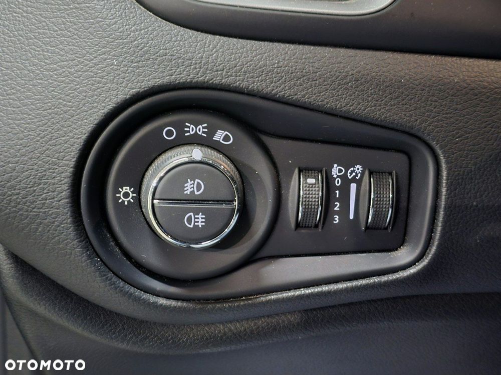 Jeep Renegade 1.0 GSE T3 Turbo Longitude FWD S&S - 23