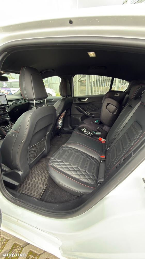 Ford Focus 1.0 EcoBoost ST Line Business - 7