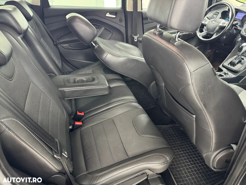 Ford Kuga 2.0 TDCi 4x4 Aut. Titanium - 5
