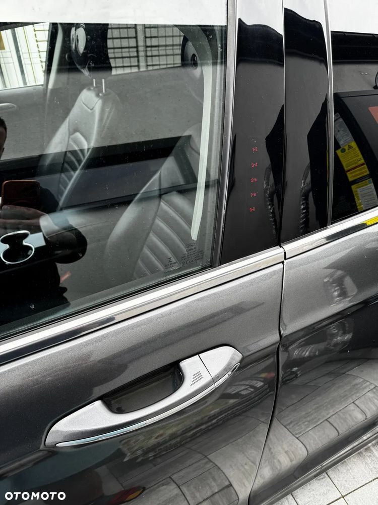 Ford Fusion - 7