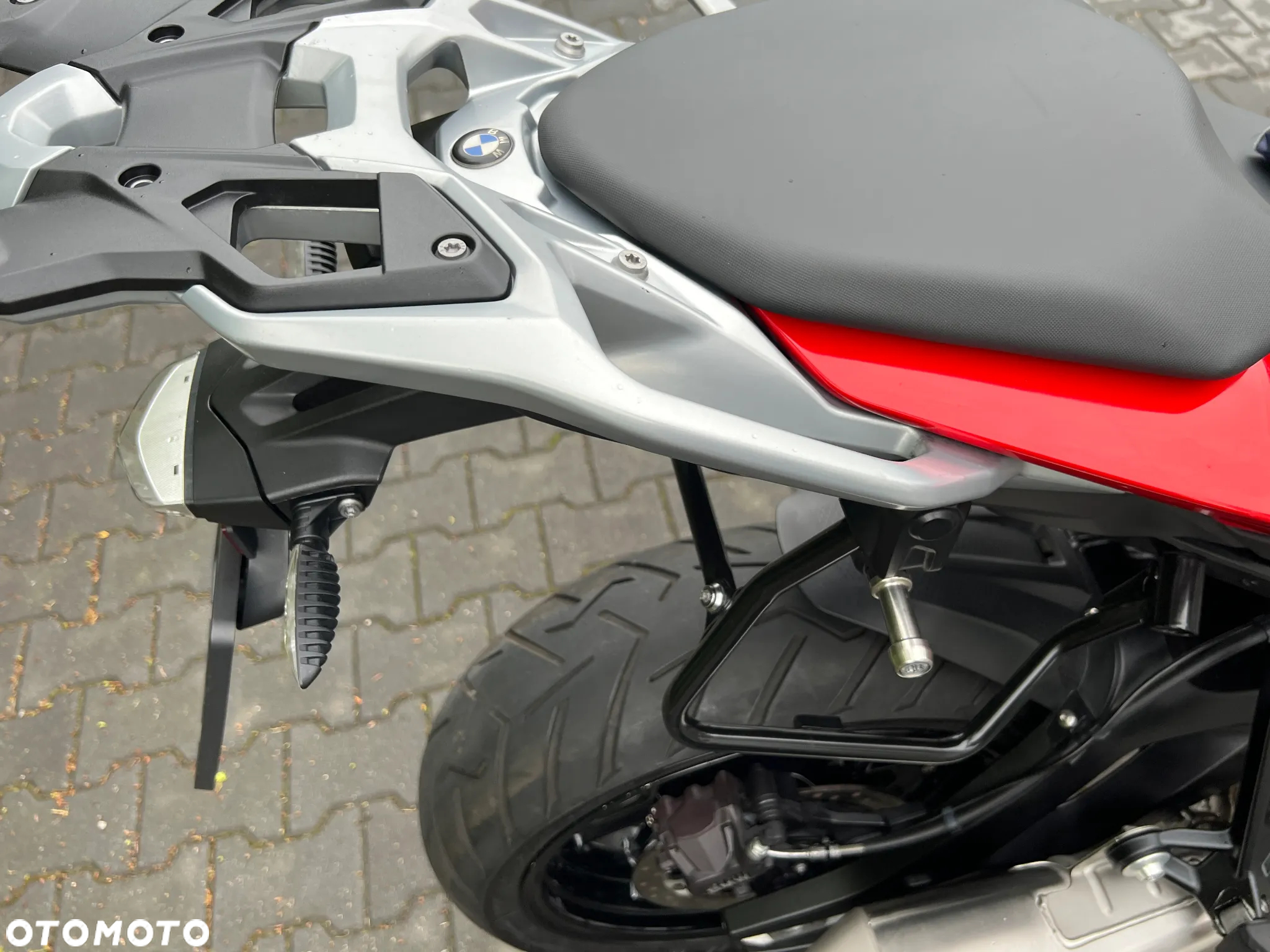BMW XR - 32