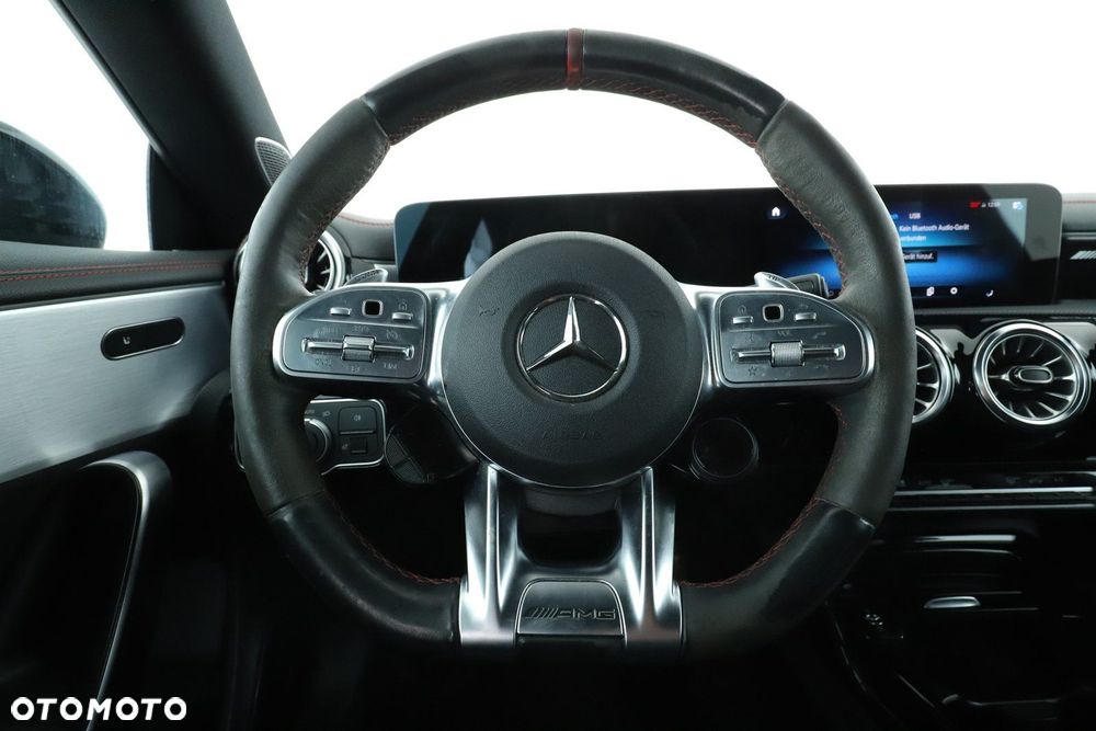 Mercedes-Benz CLA - 13