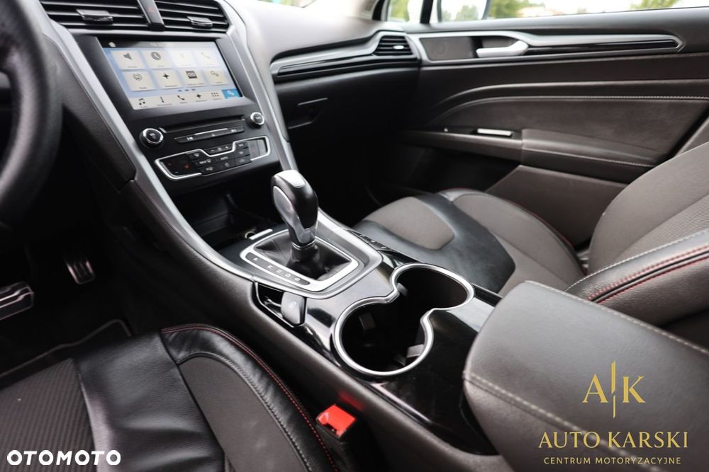 Ford Mondeo - 36