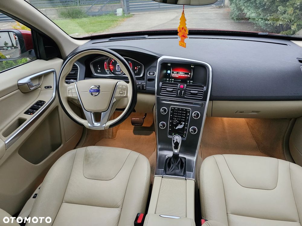 Volvo XC 60 D4 AWD Summum - 16