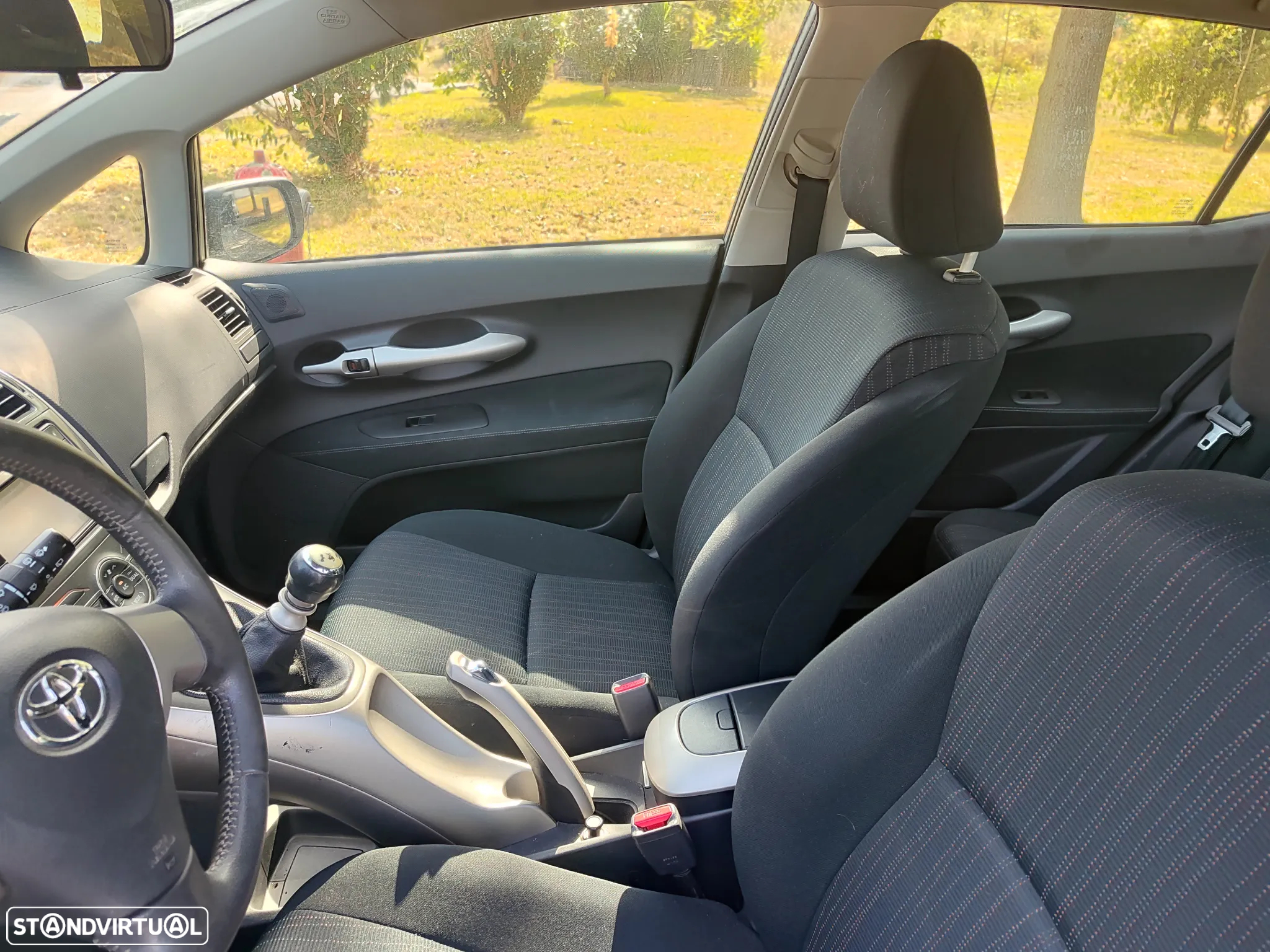 Toyota Auris 1.4 D-4D Gold Edition - 7