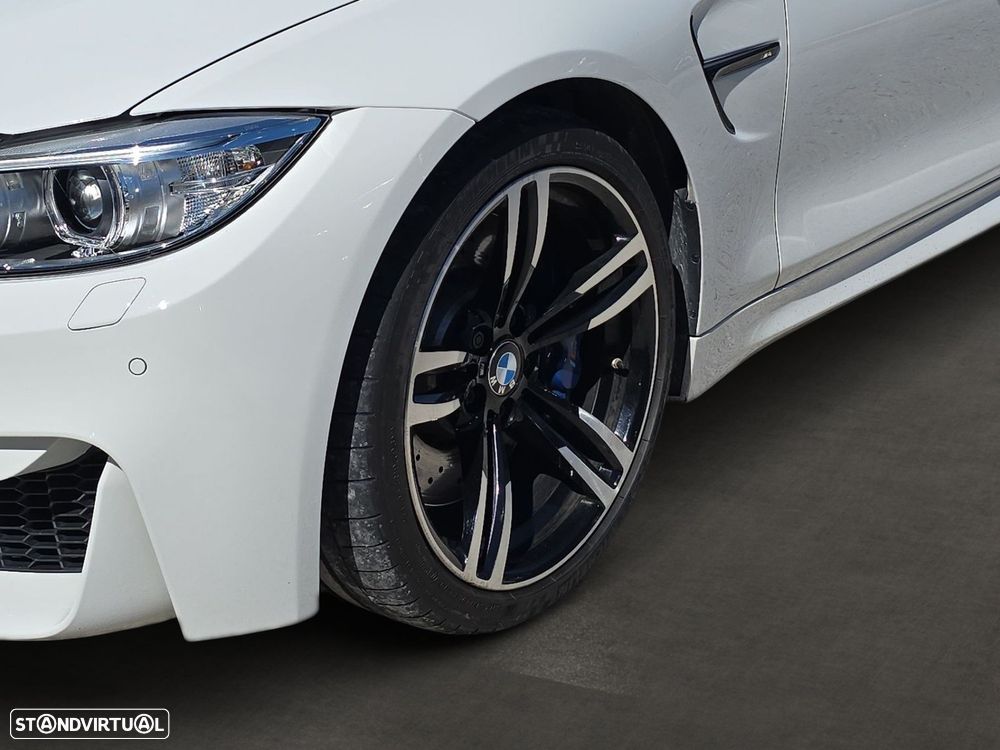BMW M4 Auto - 6