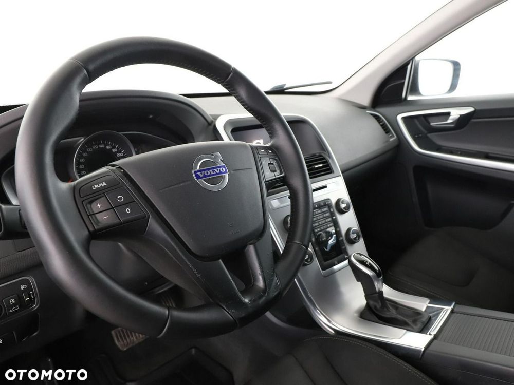 Volvo XC 60 D3 Drive-E Kinetic - 15