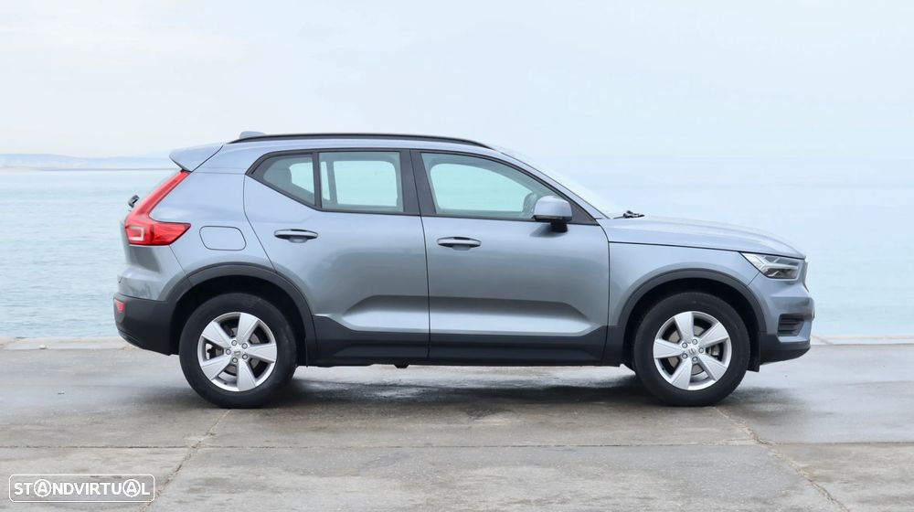 Volvo XC 40 2.0 D3 - 12