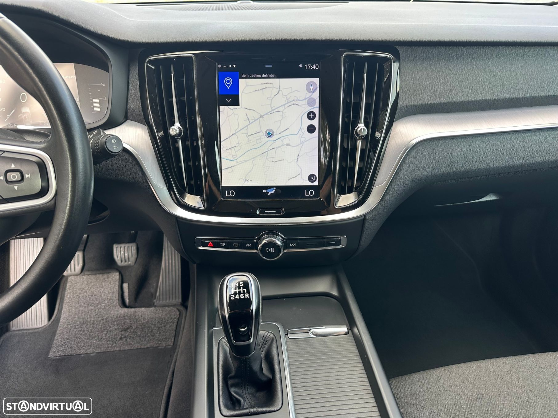 Volvo V60 2.0 D3 Momentum - 10