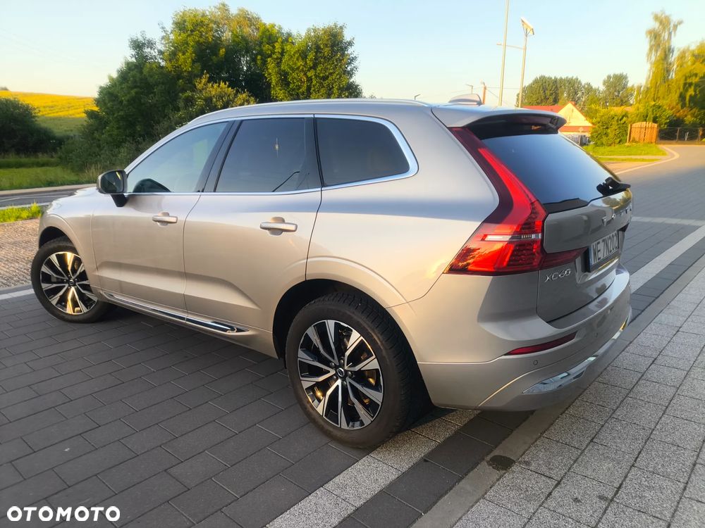 Volvo XC 60 B5 B AWD Plus Bright - 6
