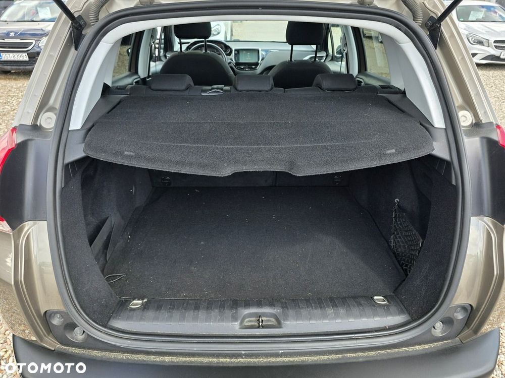 Peugeot 2008 1.2 Pure Tech Active - 17