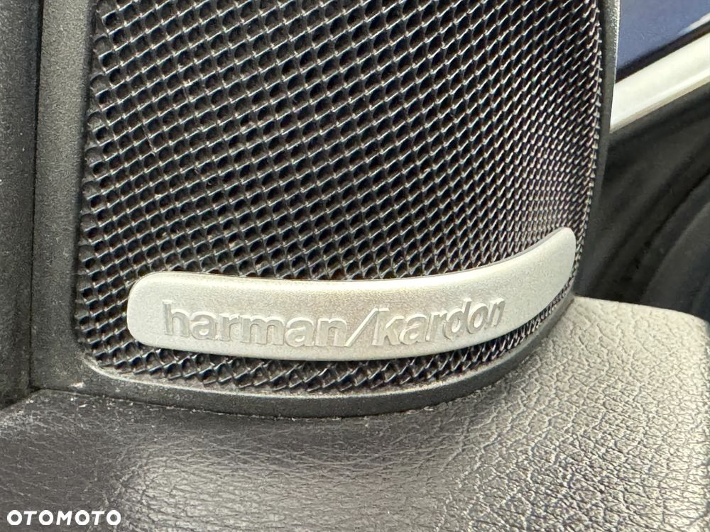 Mercedes-Benz CLA 250 7G-DCT UrbanStyle Edition - 34