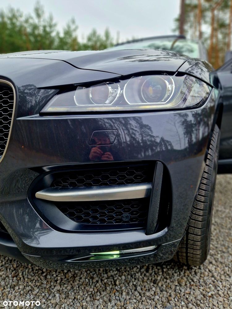 Jaguar F-Pace 2.0 i4D RWD R-Sport - 12
