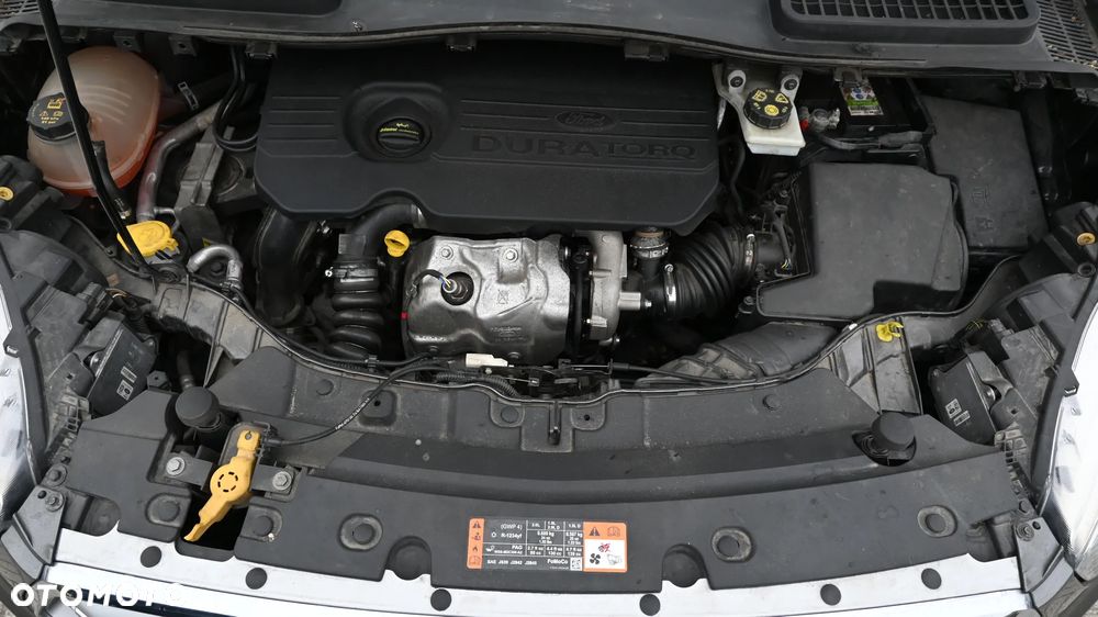 Ford Kuga ver-1-5-ecoblue-titanium - 11