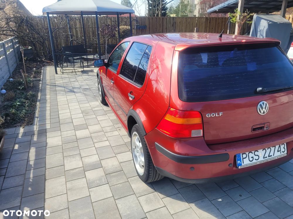 Volkswagen Golf 1.6 Basis - 4