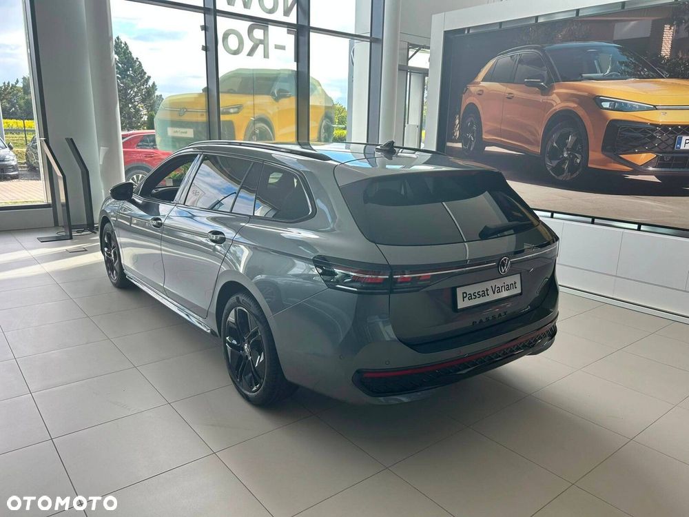 Volkswagen Passat - 4
