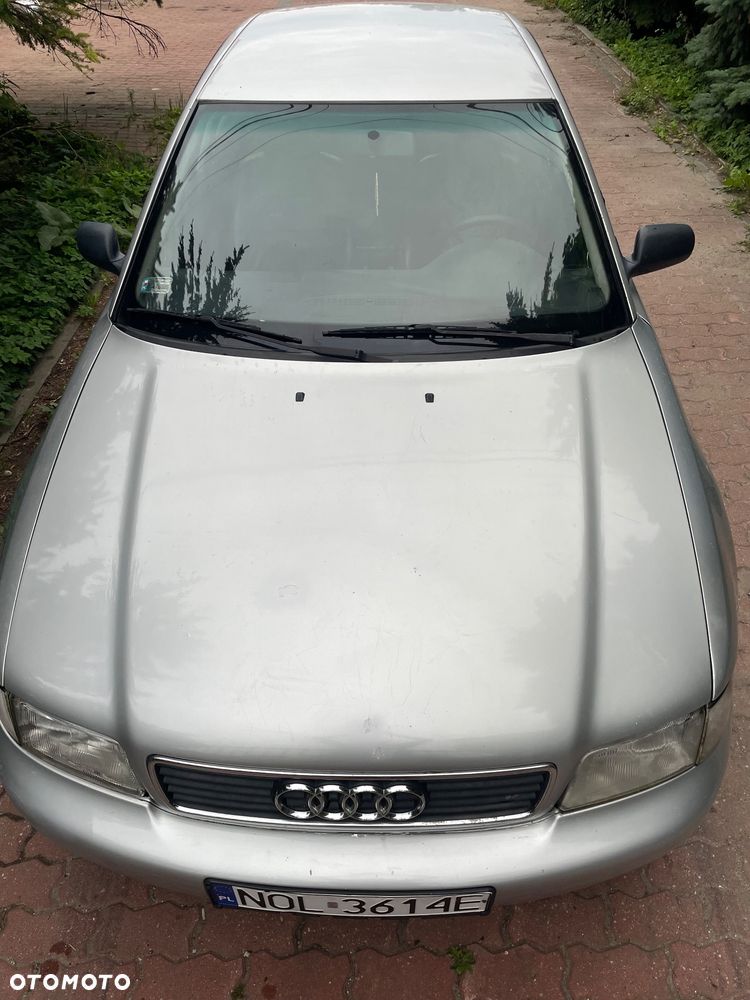 Audi A4 Limousine - 3
