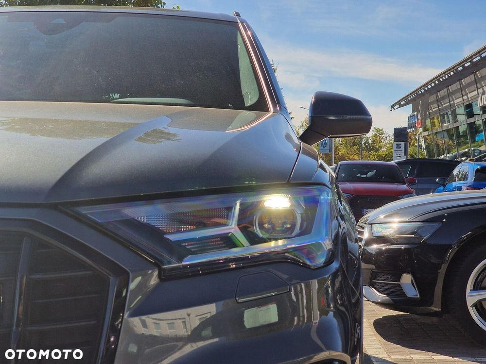 Audi Q7 - 10