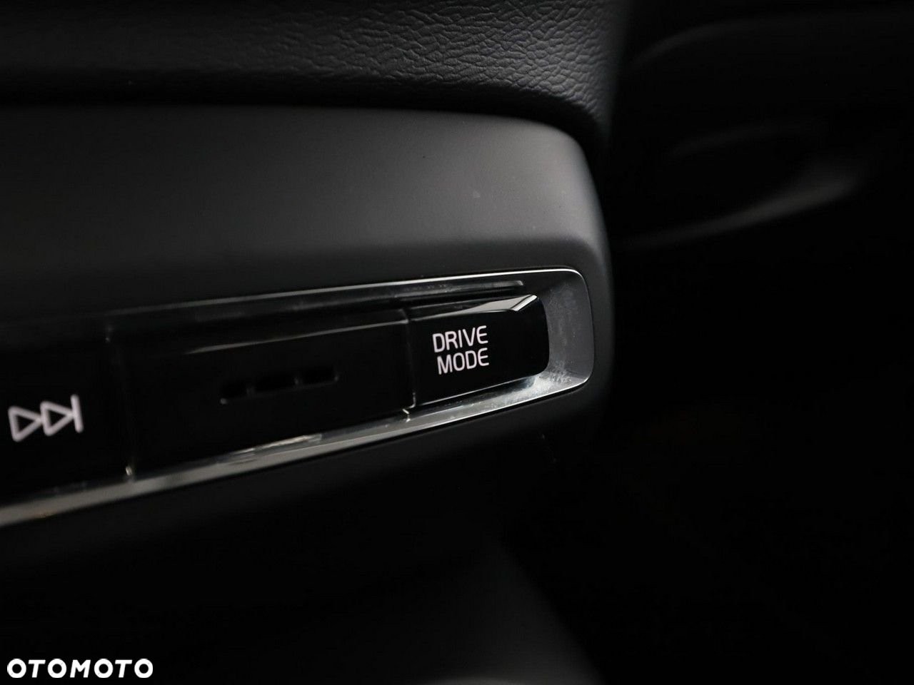 Volvo XC 40 T3 Momentum Pro - 29