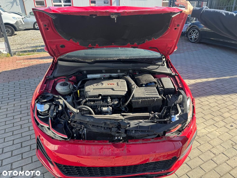 Volkswagen Golf GTI Performance BlueMotion Technology - 13