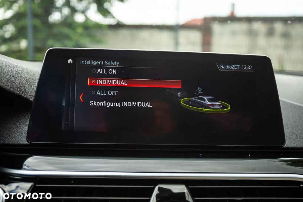 BMW Seria 5 520d Luxury Line - 28