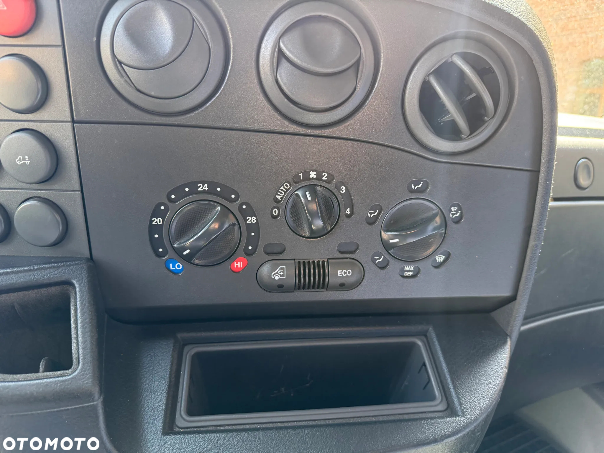 Iveco DAILY 35S14 - 27