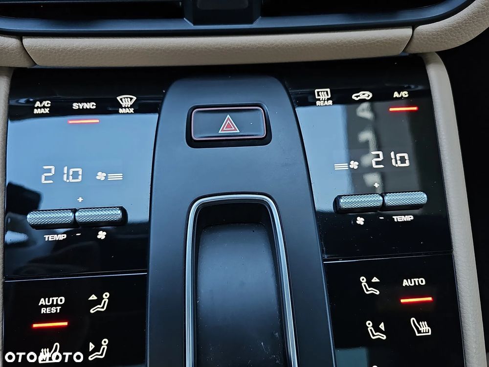 Porsche Macan Standard - 28