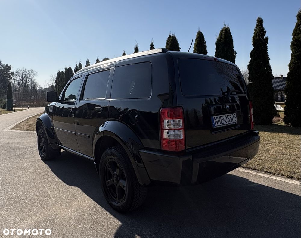 Dodge Nitro - 4