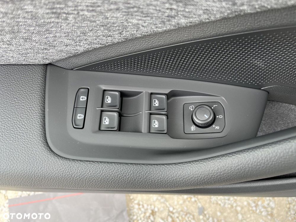 Skoda Superb 2.0 TDI SCR 4x4 Edition 130 DSG - 26