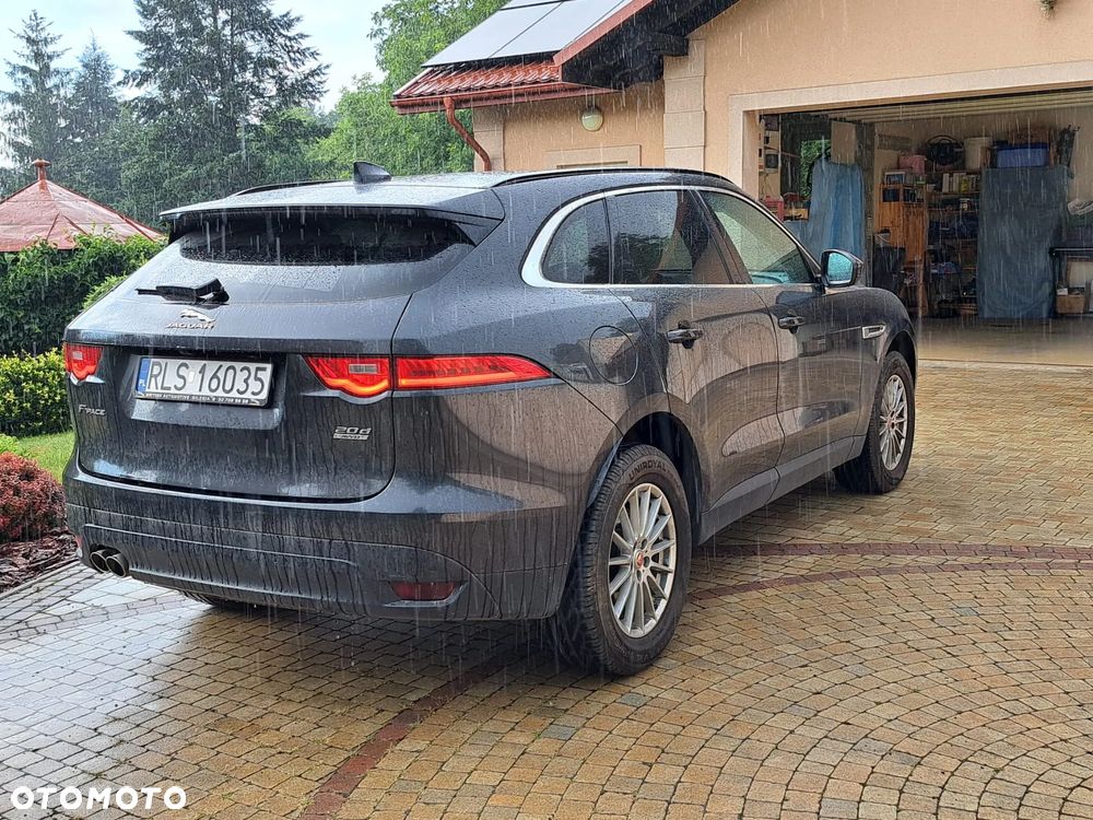 Jaguar F-Pace 2.0 i4D AWD Prestige - 11