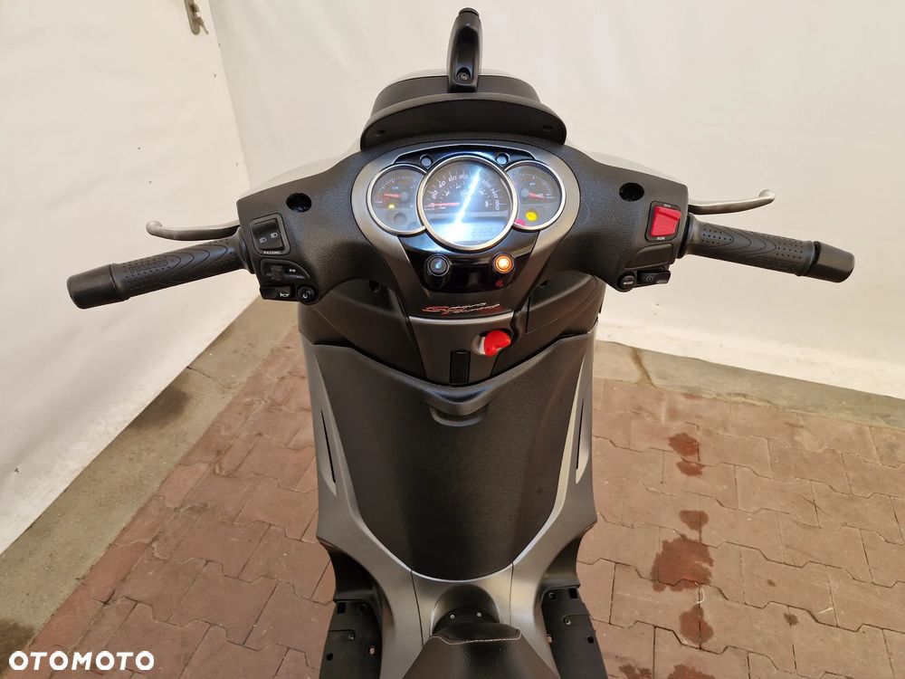 Piaggio Beverly - 32