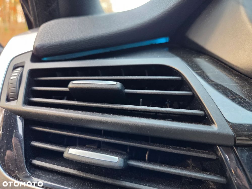 BMW X5 xDrive25d - 15