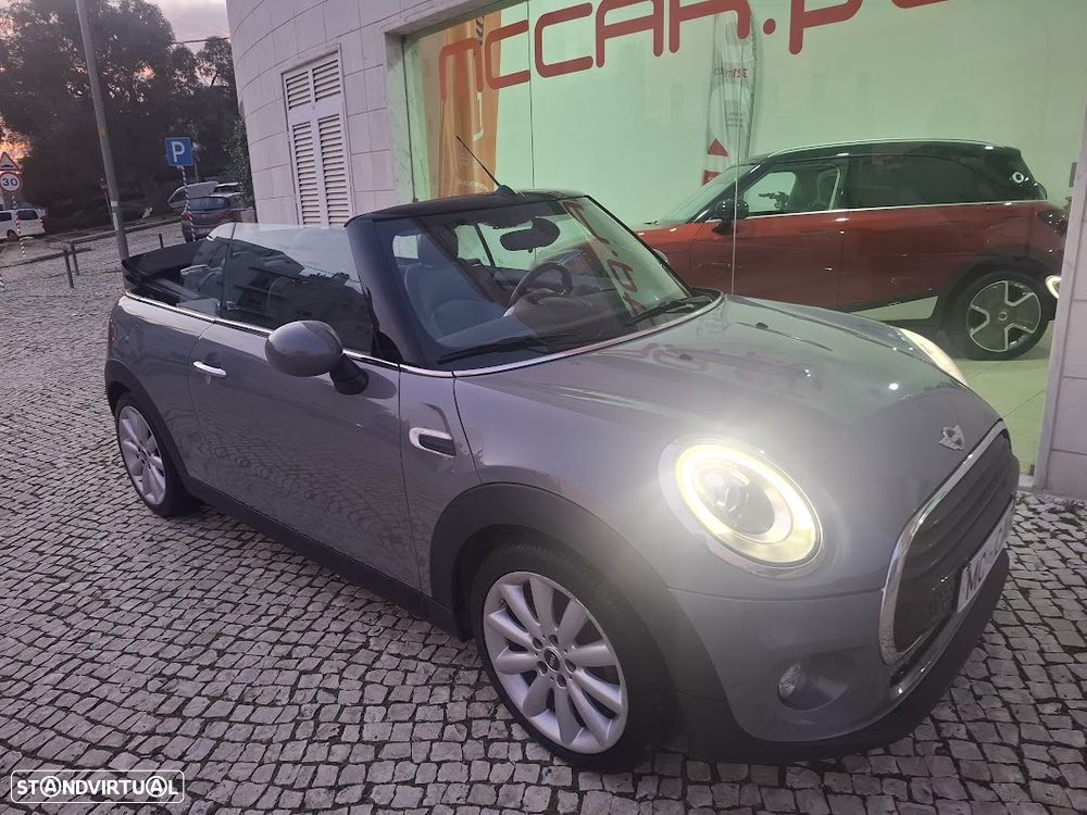 MINI Cabrio Cooper Essential - 48