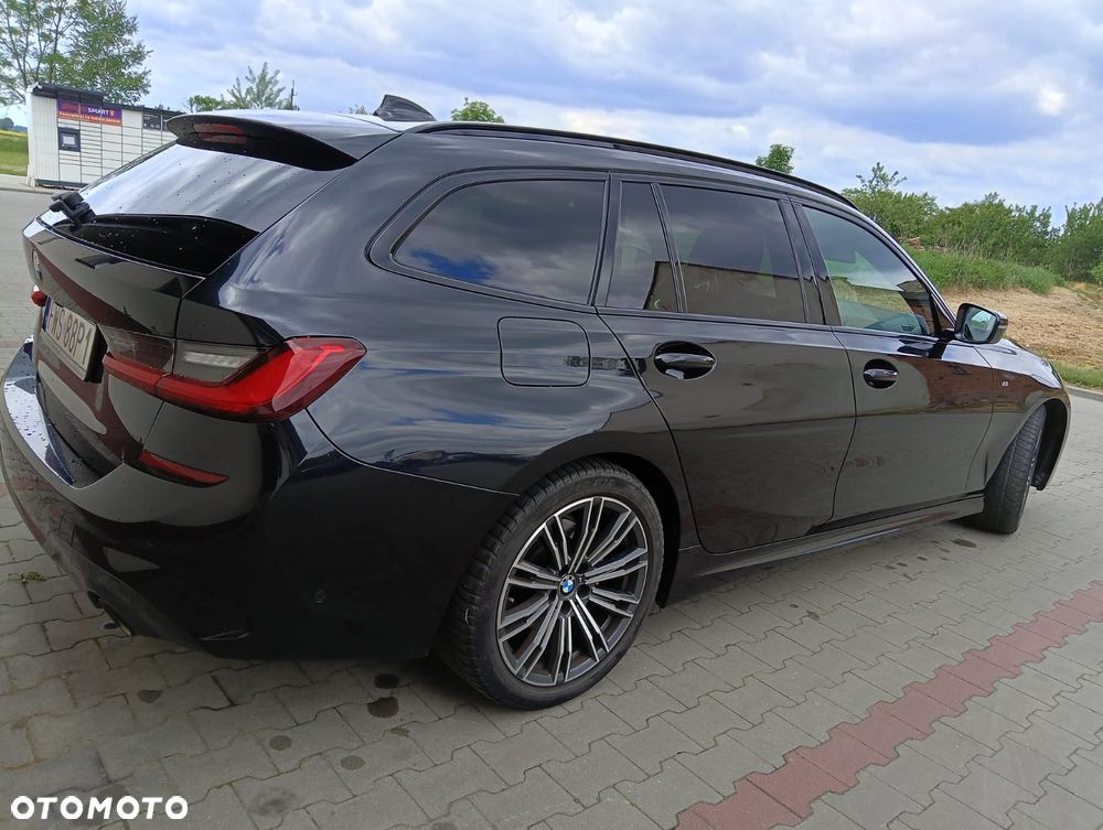 BMW Seria 3 320d xDrive Edition M Sport Shadow - 7