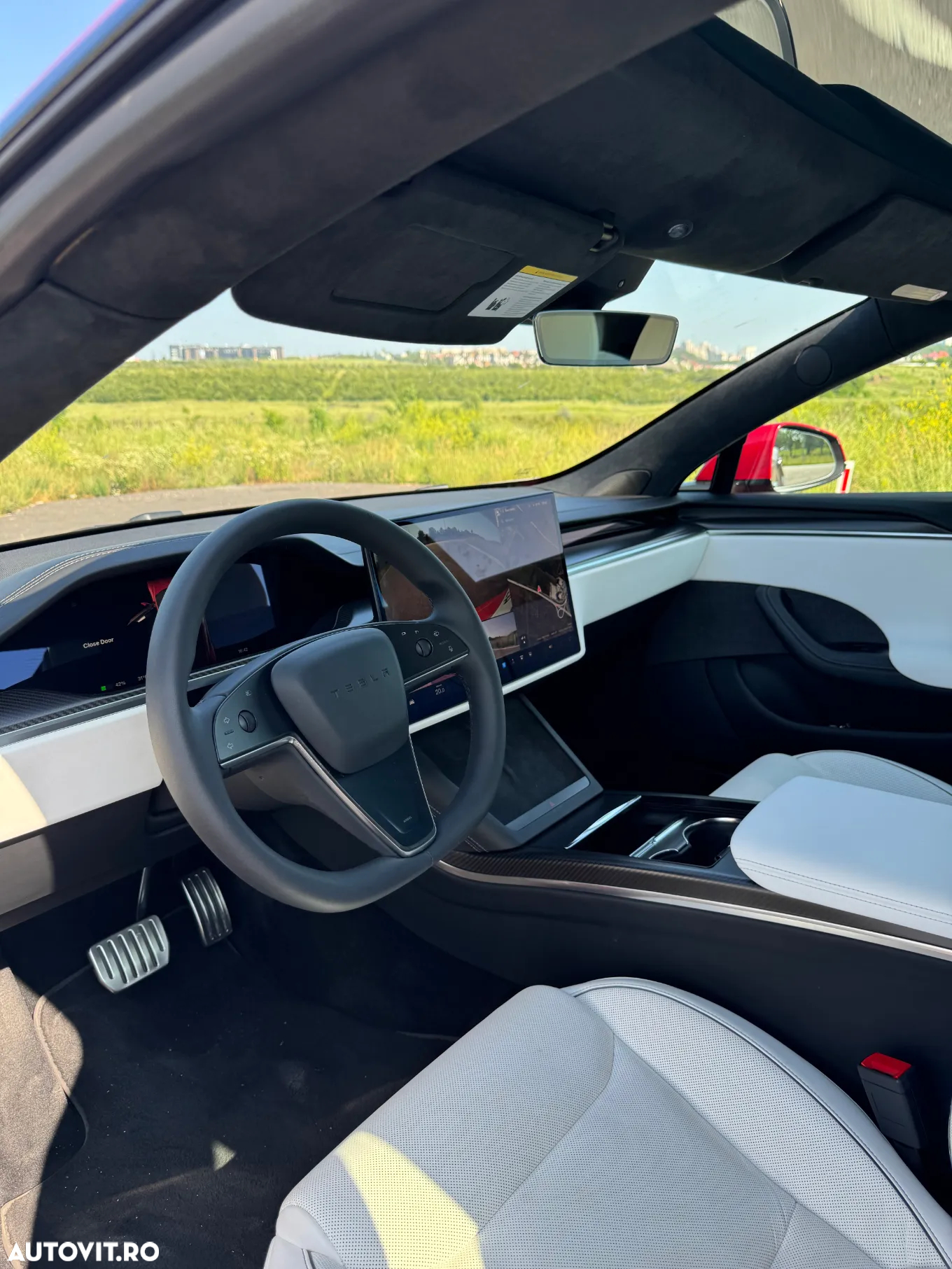 Tesla Model S Plaid - 18