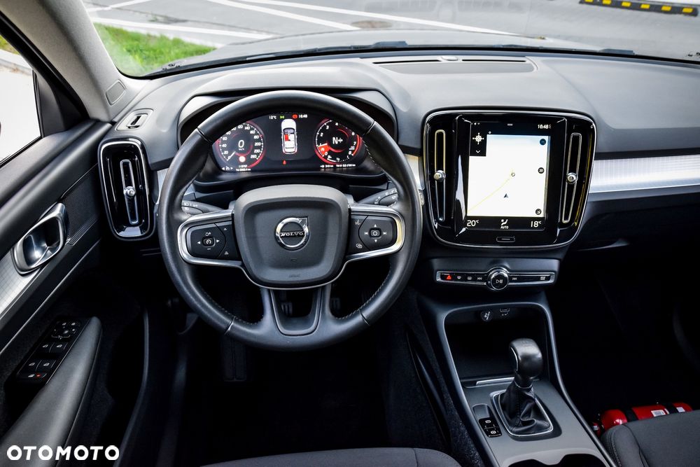 Volvo XC 40 T2 Momentum - 15