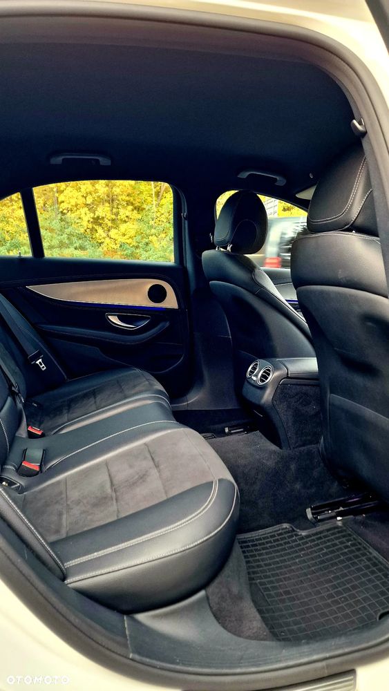 Mercedes-Benz Klasa E 220 d 9G-TRONIC - 14