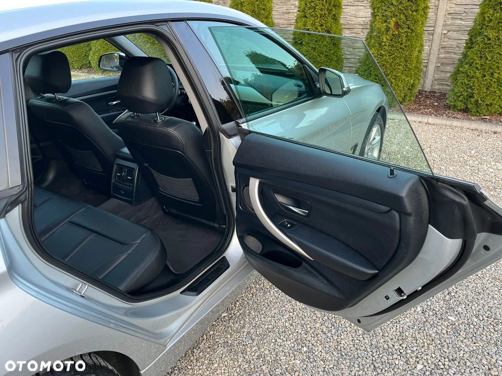 BMW 3GT 318d Modern Line - 28