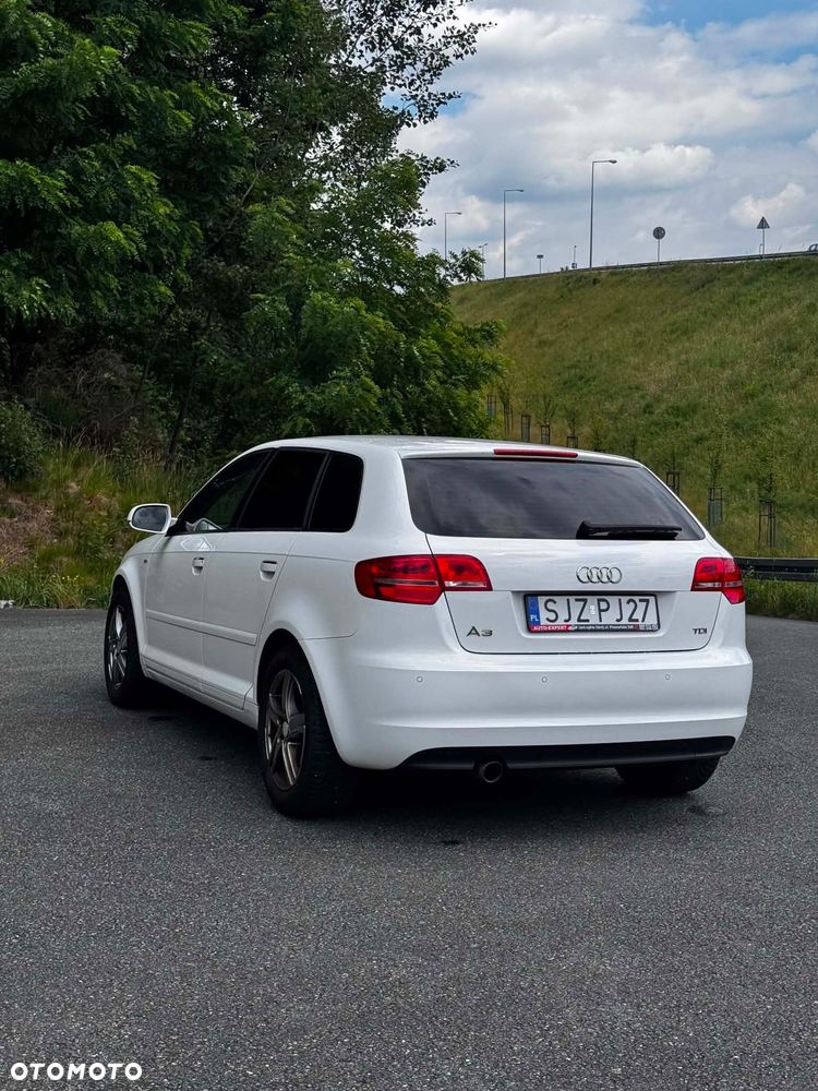 Audi A3 Sportback 1.6 TDI Attraction - 5