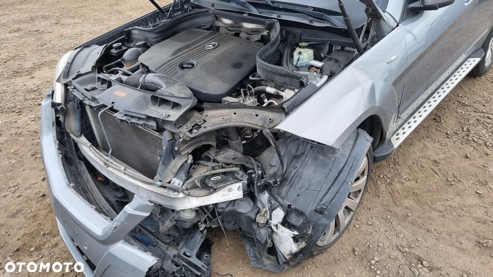 Mercedes-Benz GLK 220 CDI DPF BlueEFFICIENCY 7G-TRONIC SPORT EDITION - 26