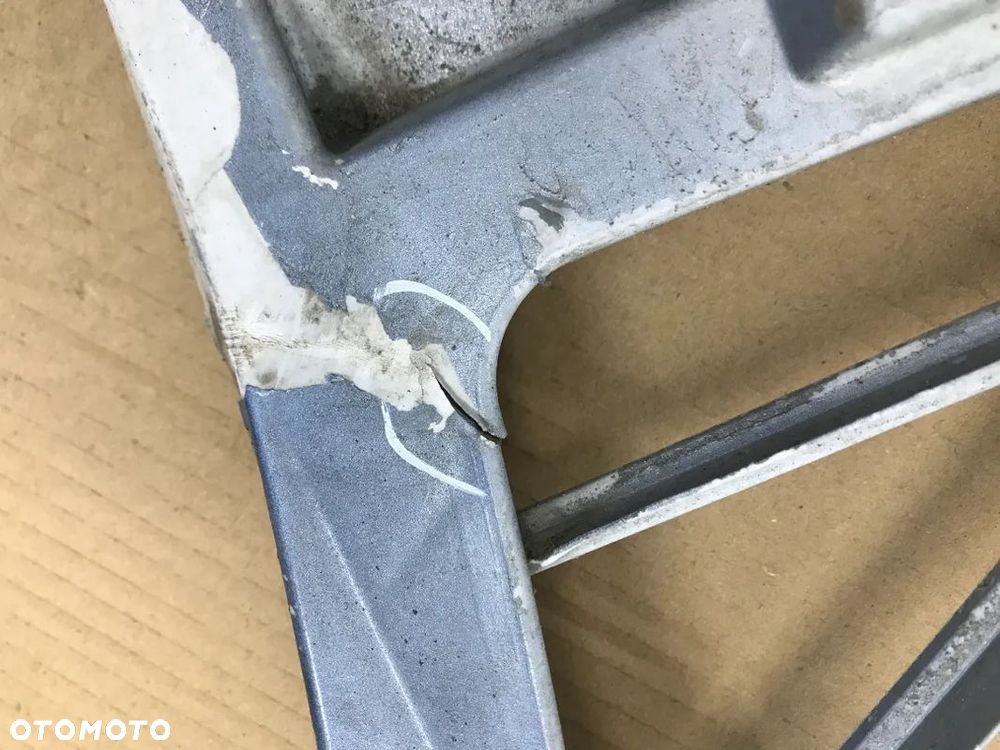 Ślizg Ford C-Max MK1 03-10r. LEWE tylne mocowanie wspornik uchwyt zderzaka lewy tył 3m51-r17e851-a - 3