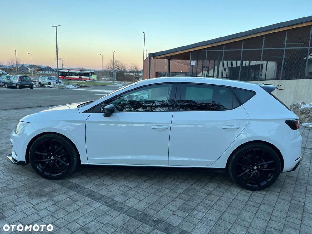 Seat Leon 1.5 TSI ACT DSG OPF FR Black Matt Edition - 25