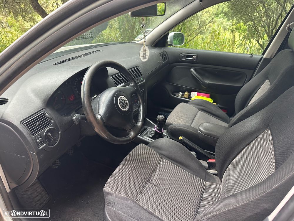 VW Golf 1.9 TDi Highline - 9