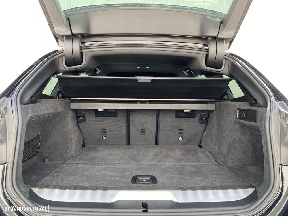 BMW 320 d Pack Desportivo M Auto - 22