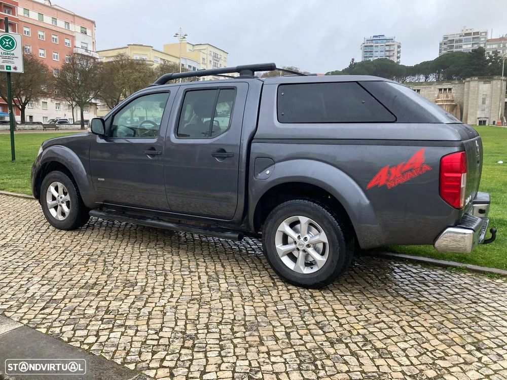 Nissan Navara 2.5 dCi CD LE Hi-Tech 4WD - 3