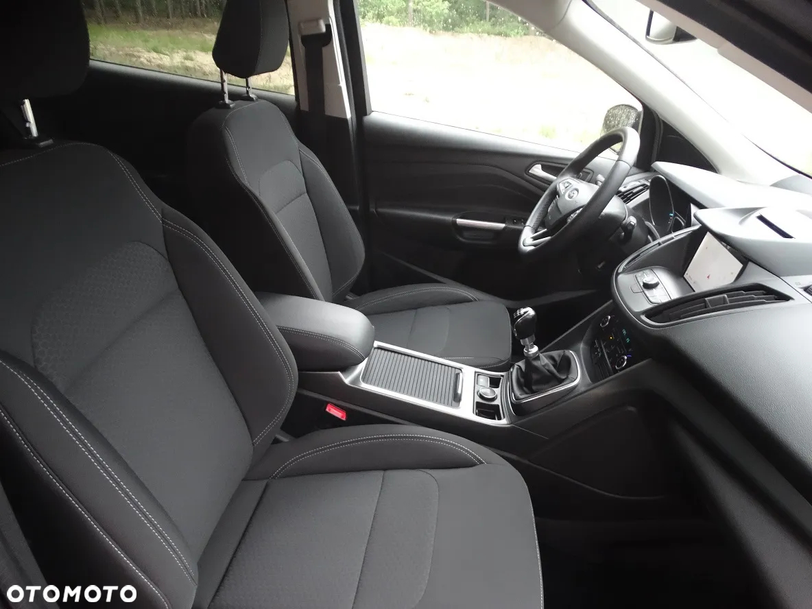 Ford Kuga - 13
