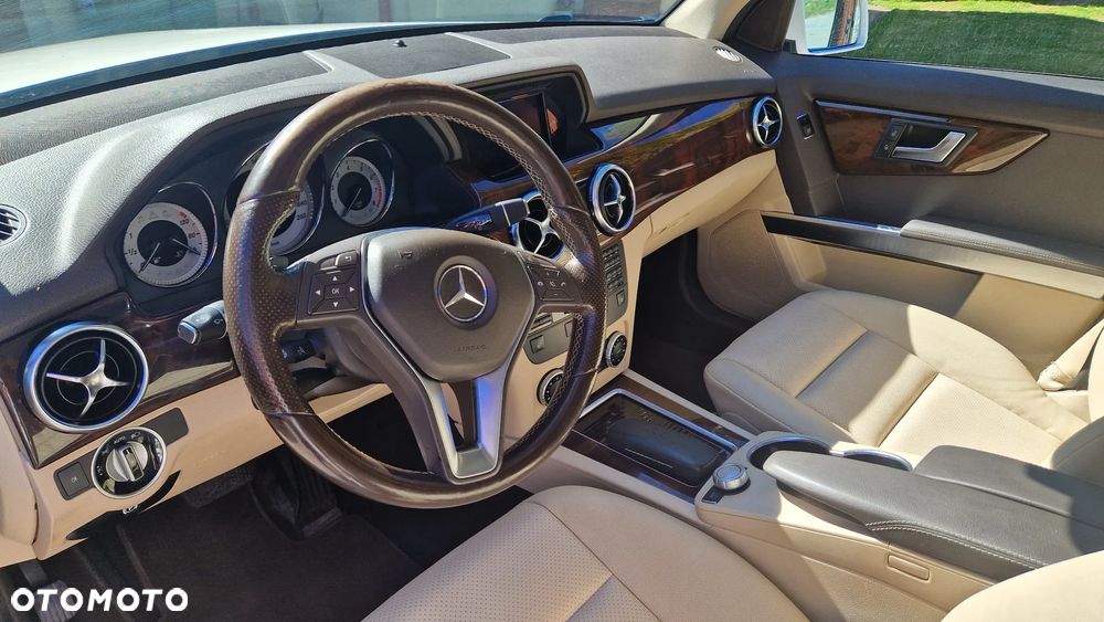 Mercedes-Benz GLK 350 4-Matic - 15